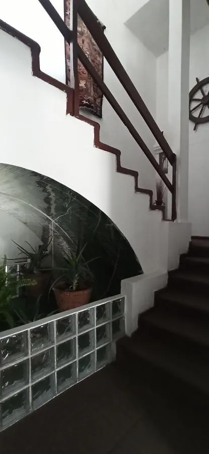 הוסטל קיטו Casa Lombeida אכסניה