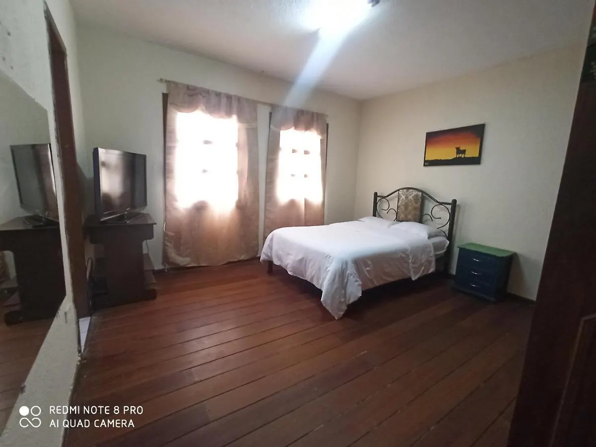 Casa Lombeida Hostel Quito